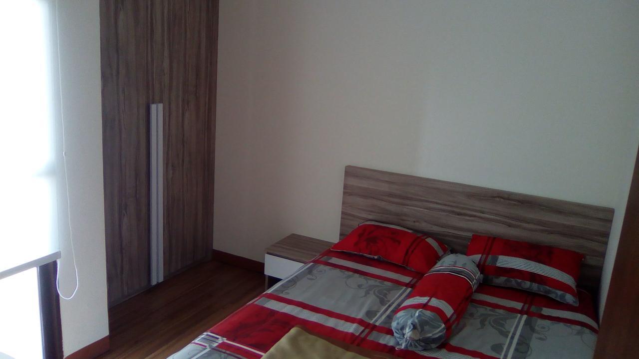 Gateway Cicadas Apartment Bandung Bagian luar foto